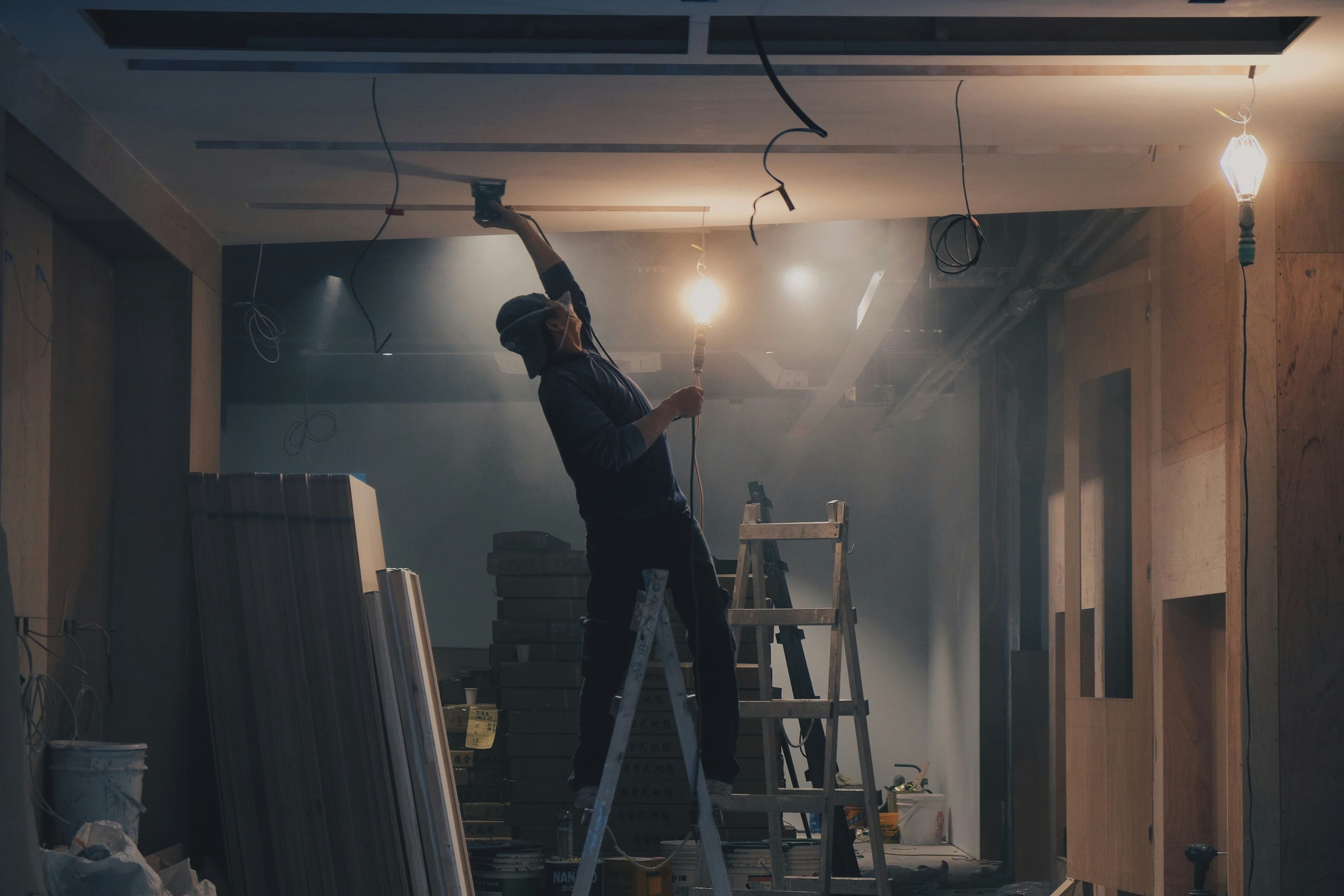 construction worker working in a dusty room