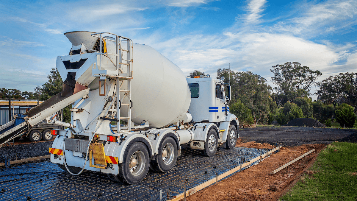 wet-mix concrete batch plant