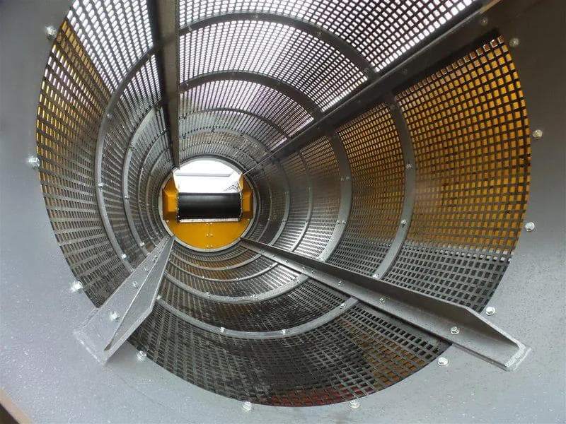 trommel drum with gray lift and cut bars